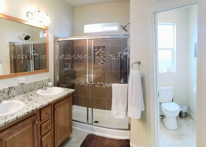 Pet-friendly Modern Vacation With Vermilion Cliffs Views, Boat Parking & Fenced Yard Near Horseshoe Bend & Powell, Arizona