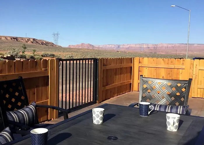 Holiday home Pet-friendly Modern Vacation With Vermilion Cliffs Views, Boat Parking & Fenced Yard Near Horseshoe Bend & Powell, Arizona *