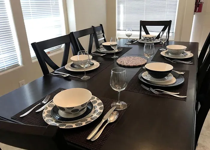 Holiday home Pet-friendly Modern Vacation With Vermilion Cliffs Views, Boat Parking & Fenced Yard Near Horseshoe Bend & Powell, Arizona