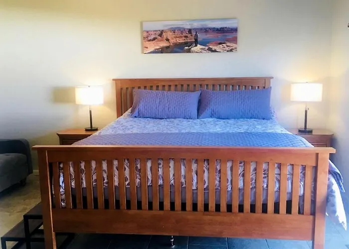 Pet-friendly Modern Vacation With Vermilion Cliffs Views, Boat Parking & Fenced Yard Near Horseshoe Bend & Powell, Arizona Holiday home *