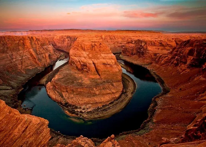 Pet-friendly Modern Vacation With Vermilion Cliffs Views, Boat Parking & Fenced Yard Near Horseshoe Bend & Powell, Arizona Holiday home Page