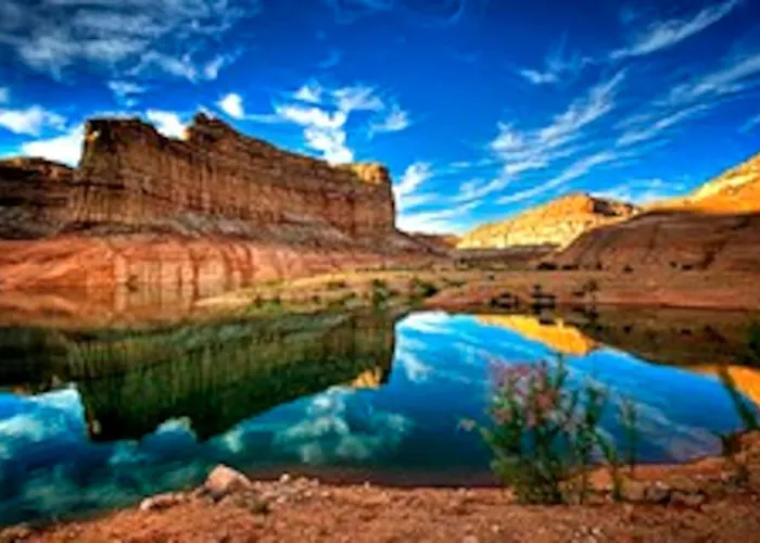 Holiday home Pet-friendly Modern Vacation With Vermilion Cliffs Views, Boat Parking & Fenced Yard Near Horseshoe Bend & Powell, Arizona *